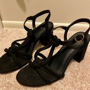 Black knotted H&M heels